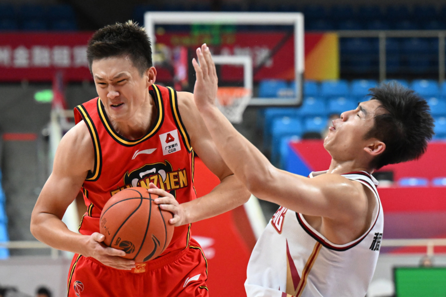 爱游戏官方登录 -粟裕一个纵队有多少兵力